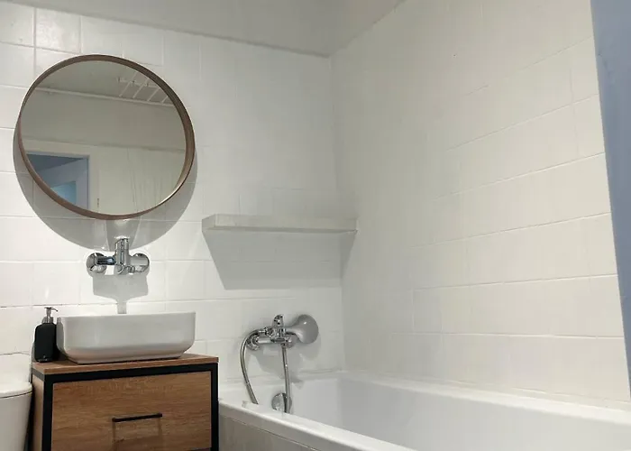 On Center Near To Zlote Tarasy With Perfect View And Parking By P&m Apartment